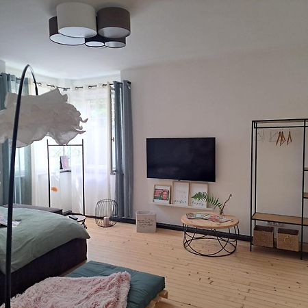 Apartment Wildflower In Privatvilla Im Herzen Merans Ngoại thất bức ảnh