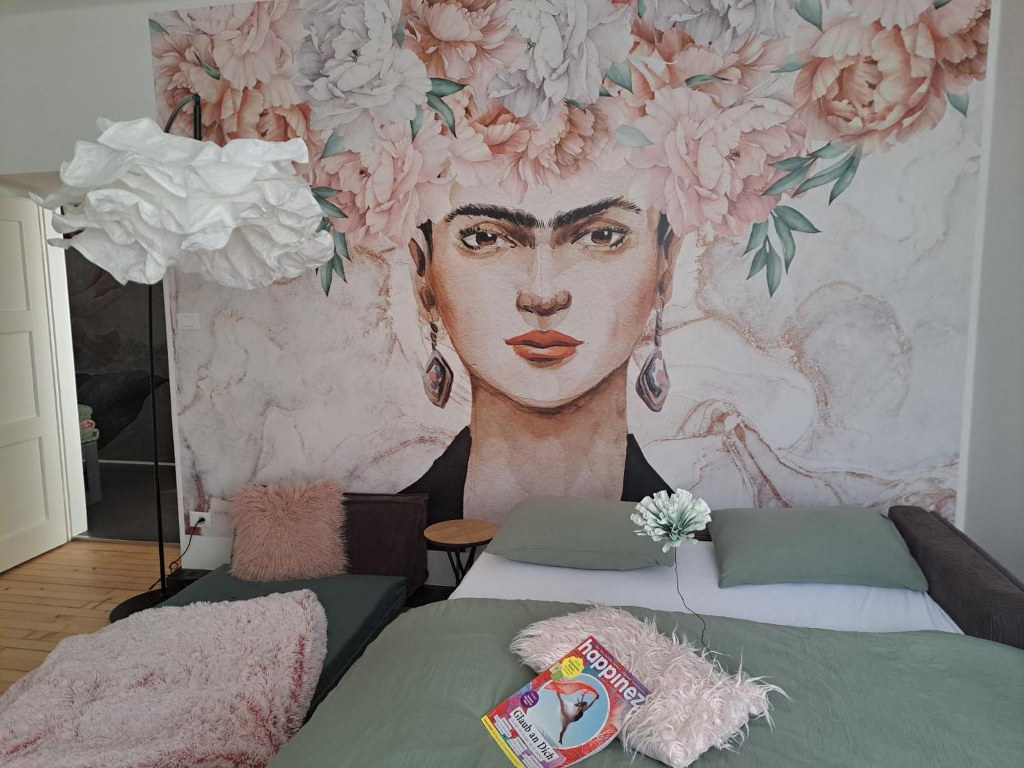 Apartment Wildflower In Privatvilla Im Herzen Merans Ngoại thất bức ảnh