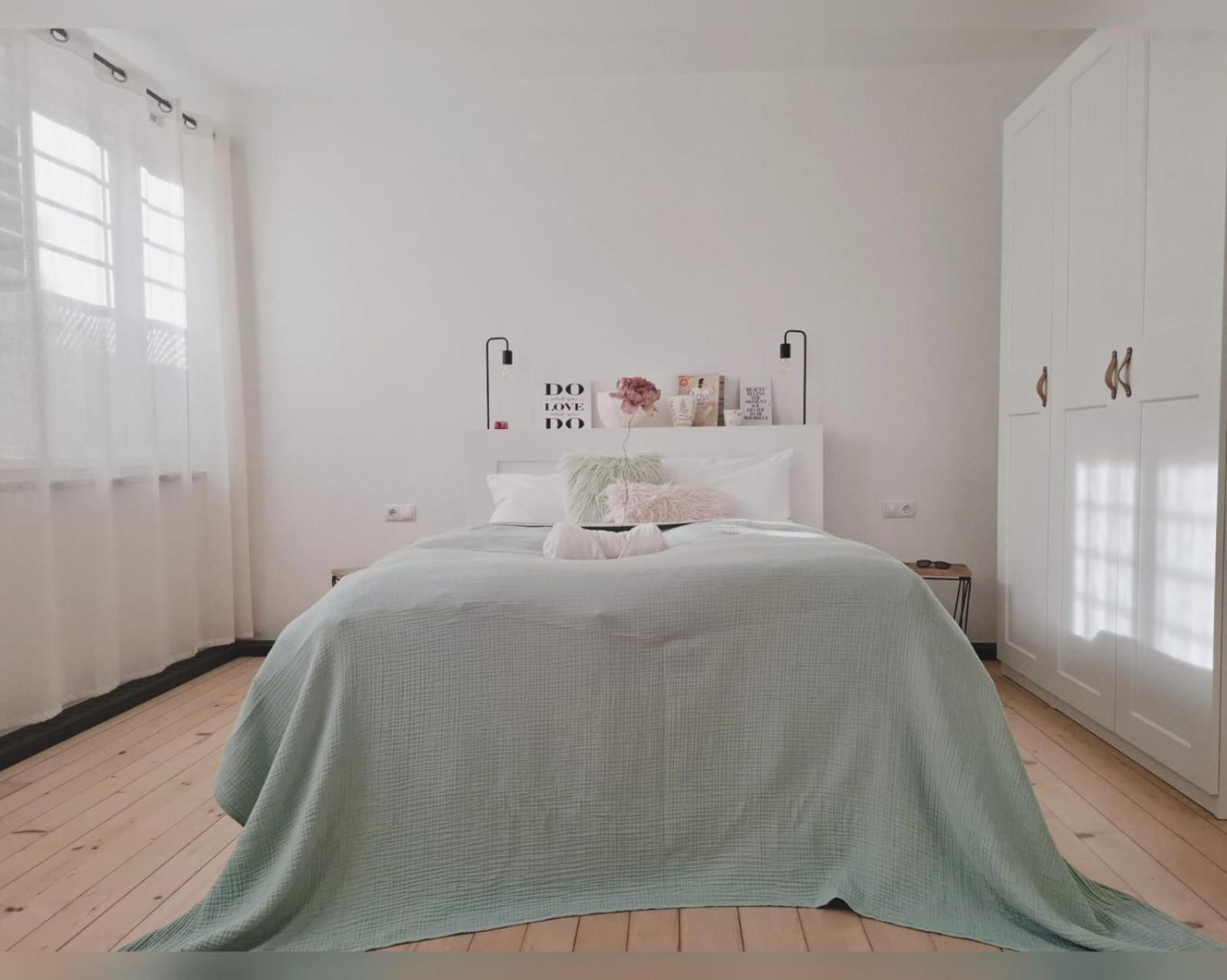 Apartment Wildflower In Privatvilla Im Herzen Merans Ngoại thất bức ảnh